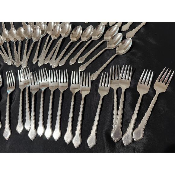 Oneida Community Stainless CELLO Flatware Set Betty Crocker 107 Pcs with Serving - Picture 12 of 14
